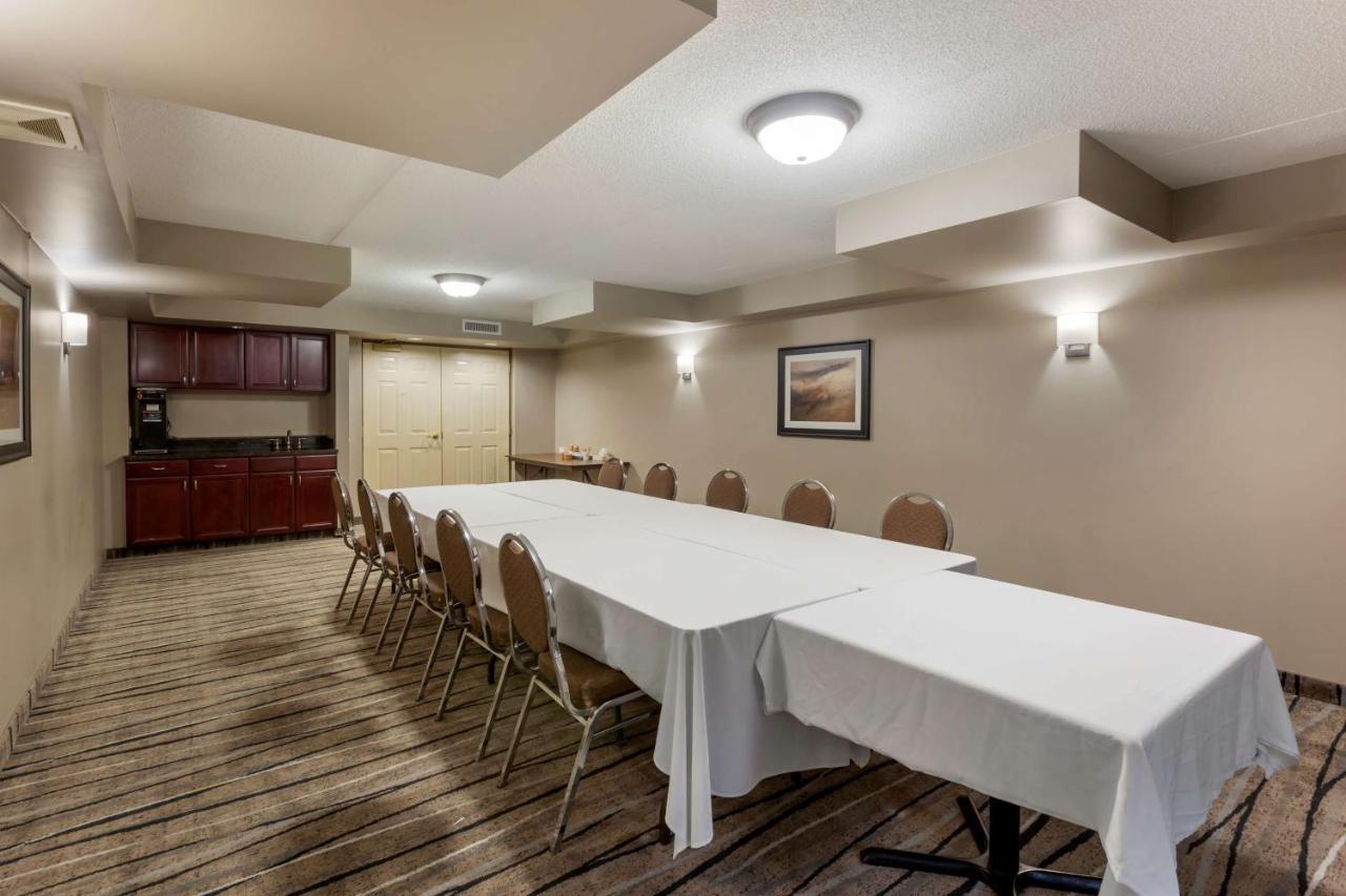 Best Western Plus Orillia Hotel Kültér fotó
