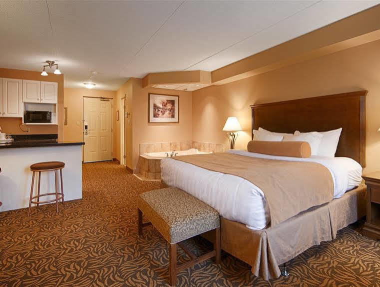 Best Western Plus Orillia Hotel Kültér fotó