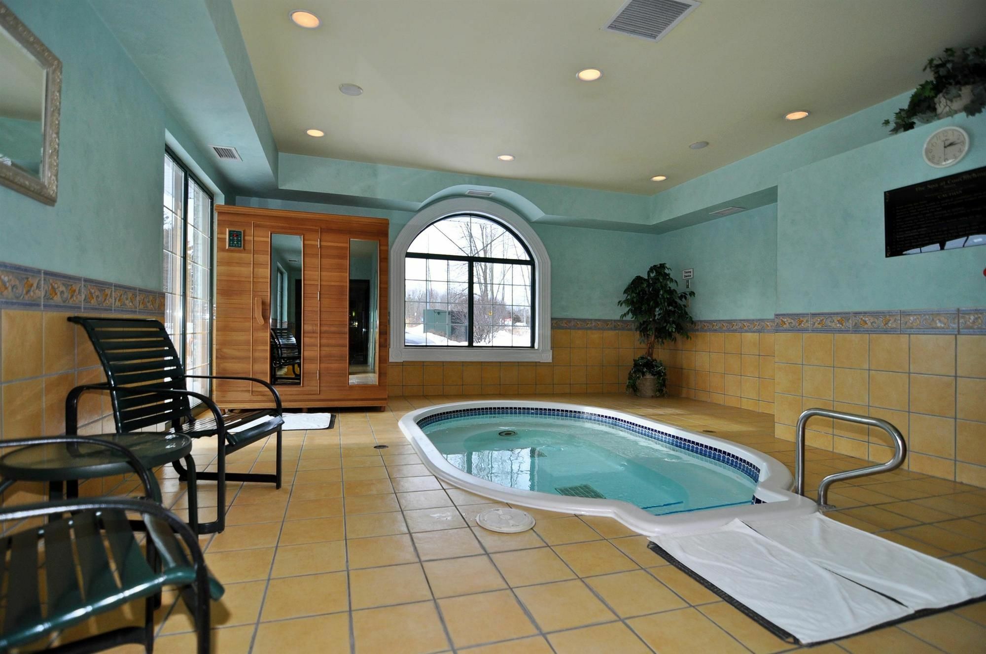 Best Western Plus Orillia Hotel Kültér fotó